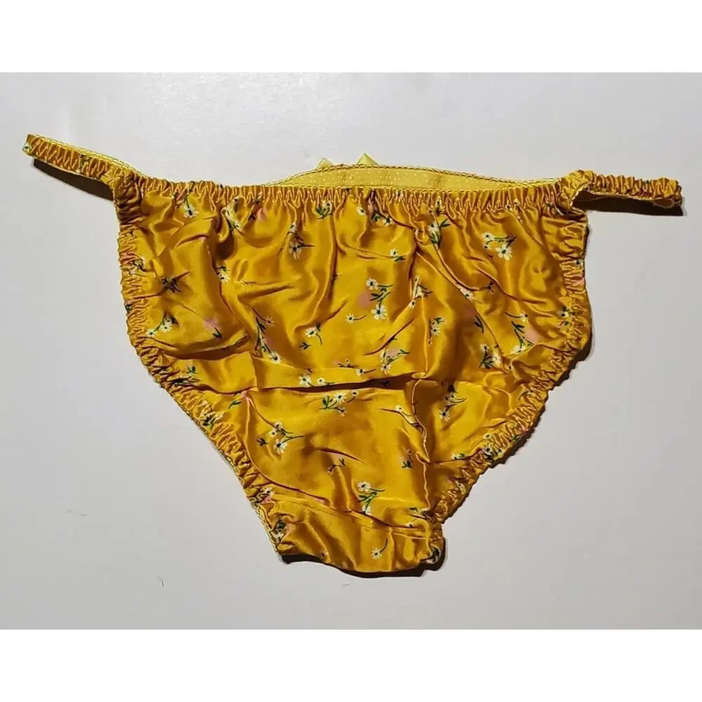Yavorrs liquid satin
